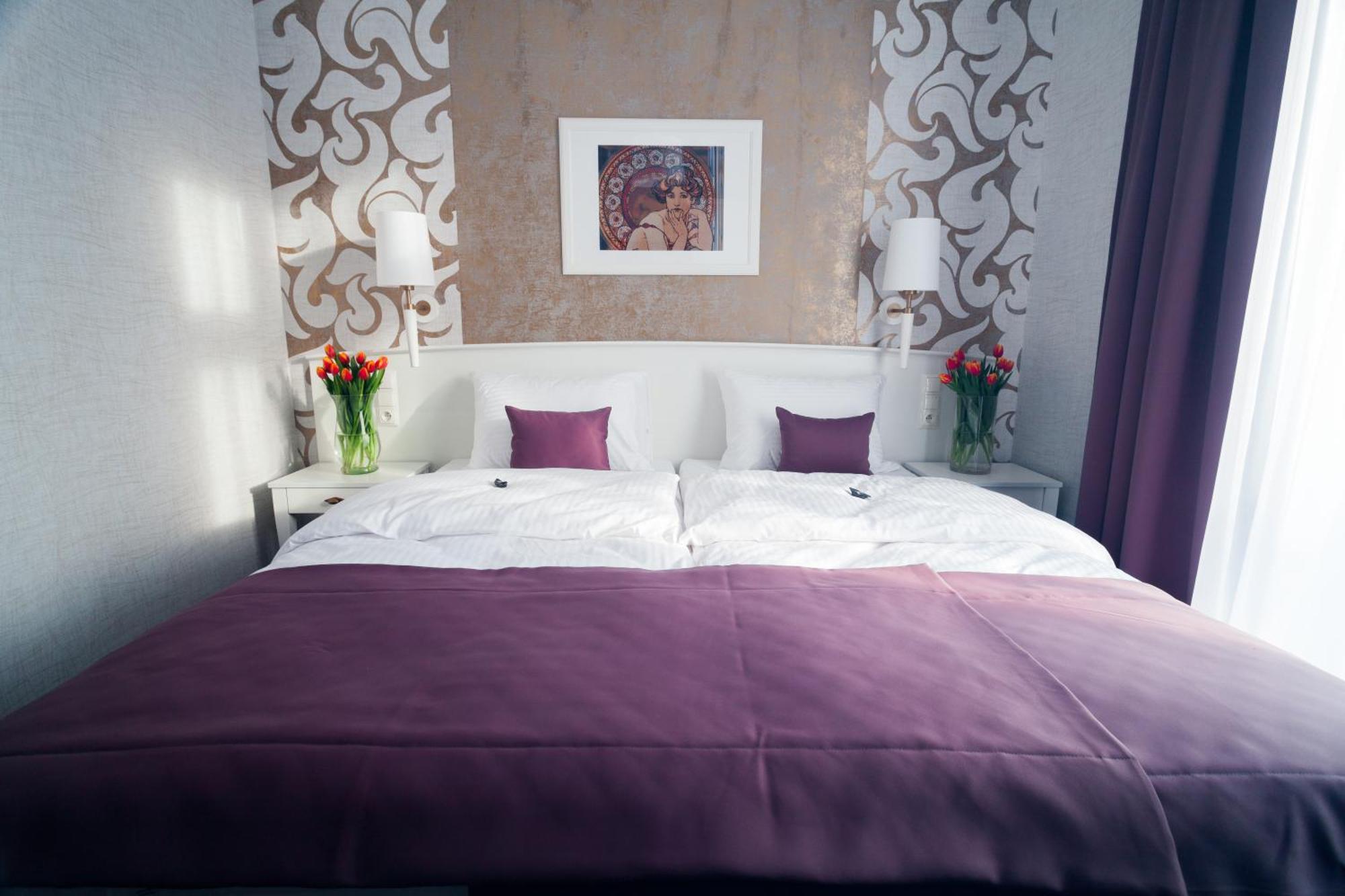 Pod Ratuszem Hotel Wieluń Kamer foto
