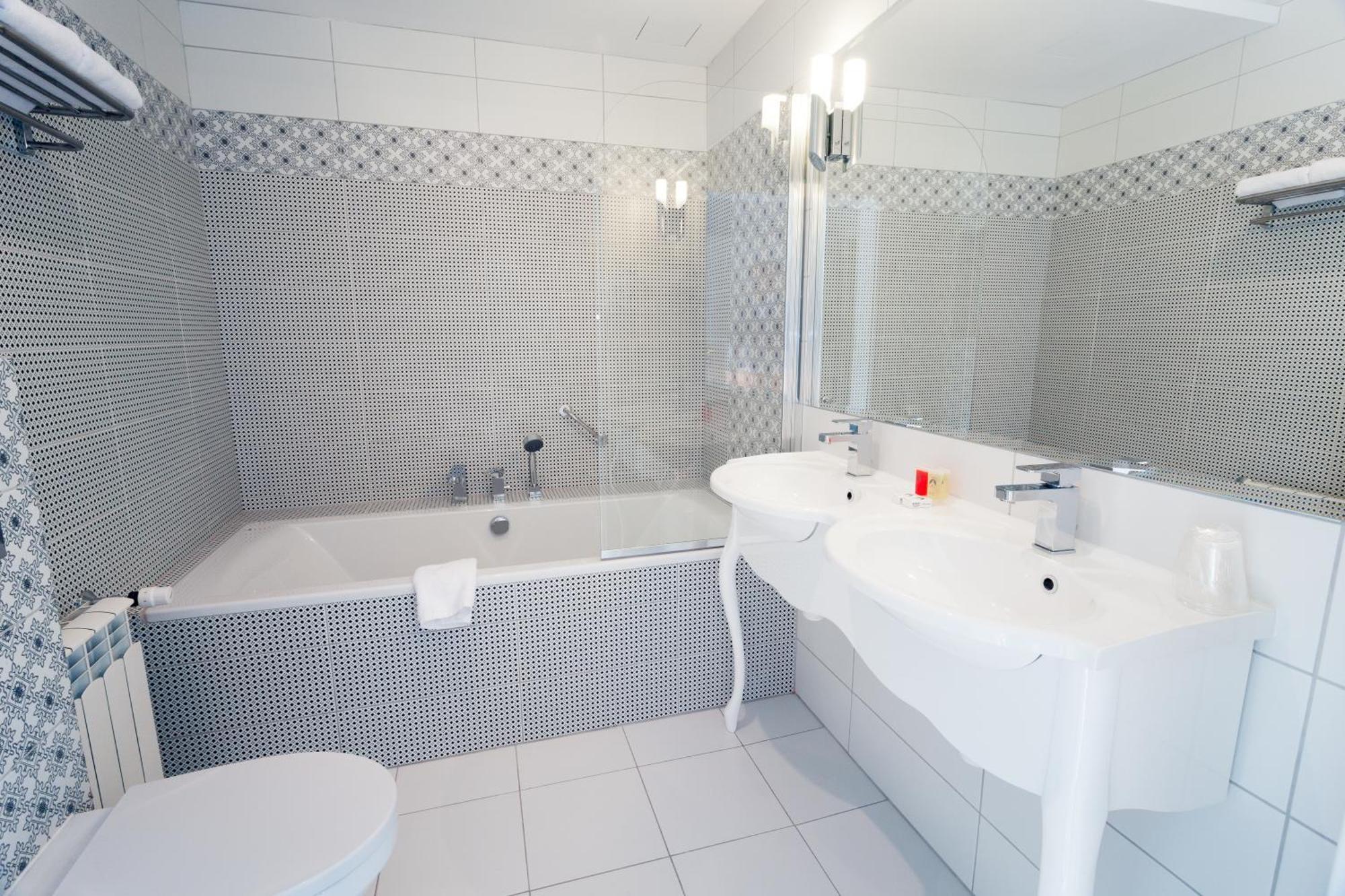 Pod Ratuszem Hotel Wieluń Kamer foto