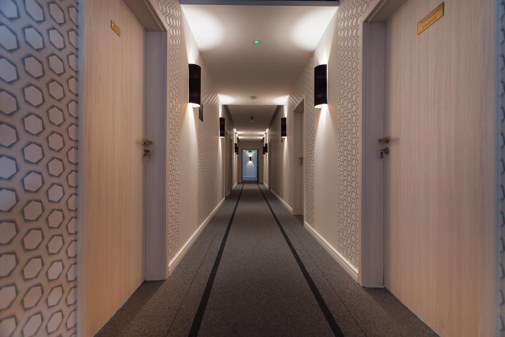 Pod Ratuszem Hotel Wieluń Buitenkant foto